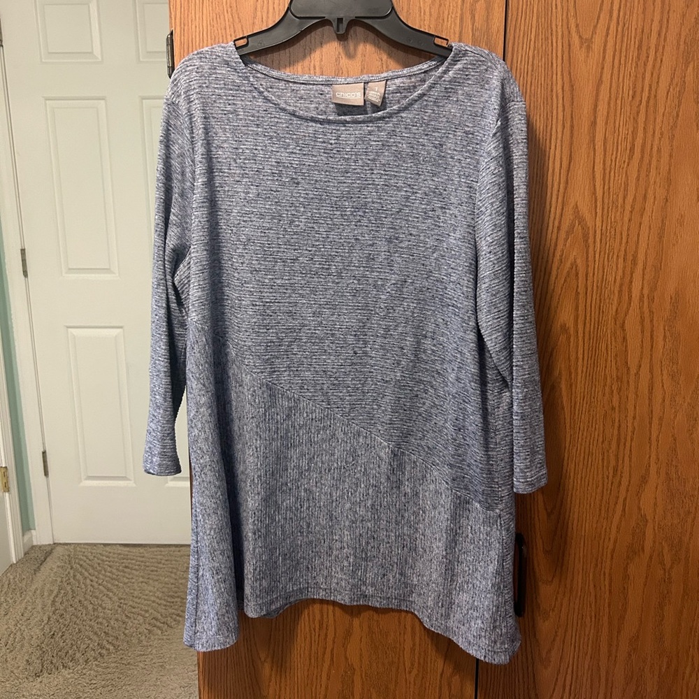 CHICO’S WOMENS SIZE 1 BLUISH GREY HALF LONG SLEEVE TOP